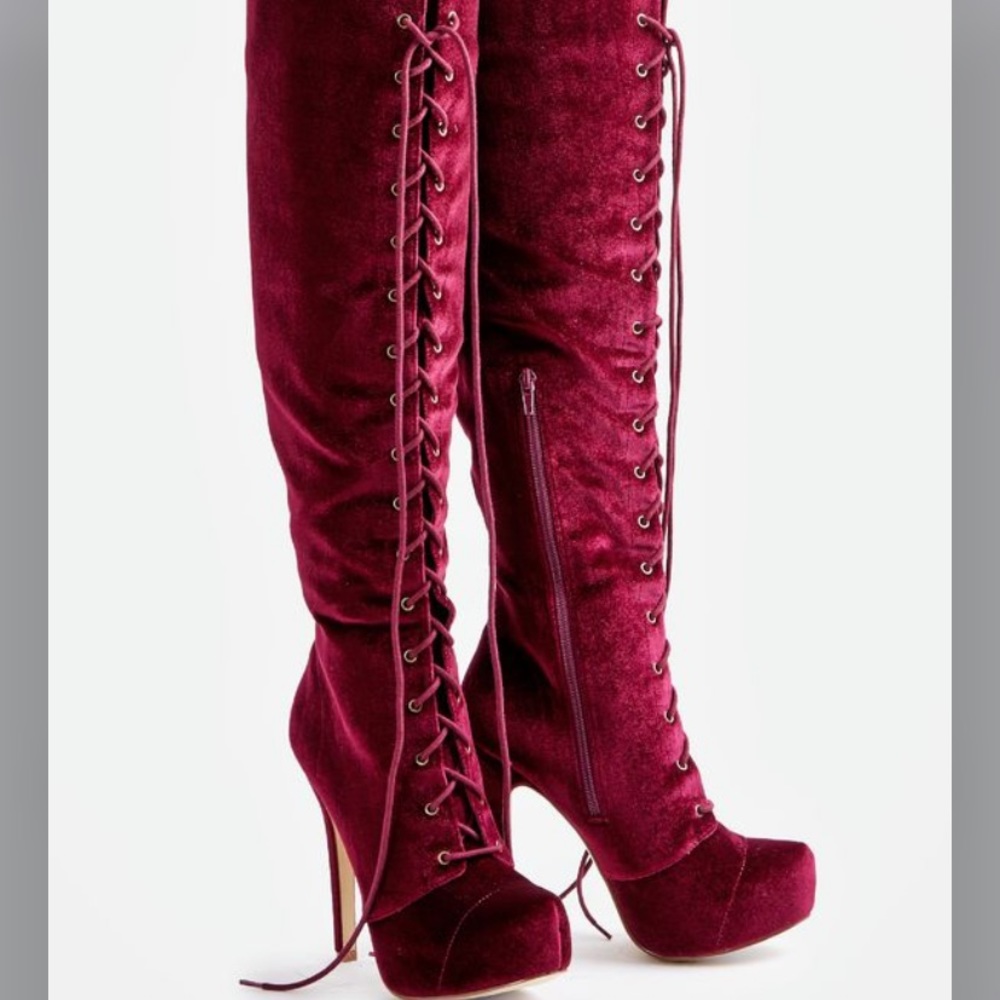 Above the Knee Boots. Burgundy.